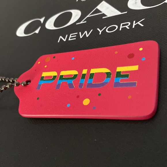 Coach Pride Limited Edition Frusia Pink Rainbow hangtag Bag Charm Fob Keychain - Picture 3 of 5